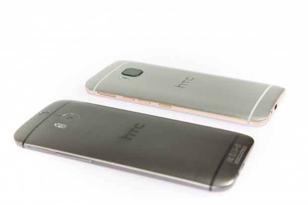 Die Rückseiten der Modelle One (M9) und One (M8) ähneln sich. (Bild: Martin Wolf/Golem.de)