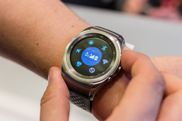 Die Watch Urbane LTE von LG (Bild: Michael Wieczorek/Golem.de)