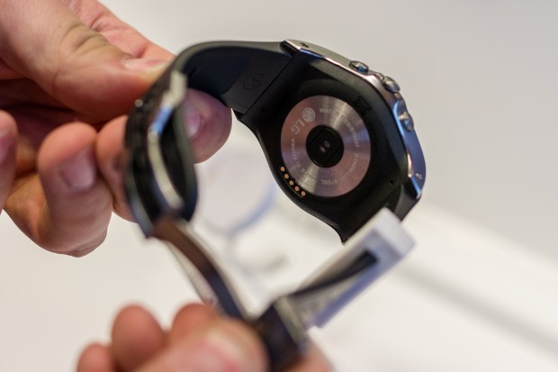 Die Watch Urbane LTE von LG (Bild: Michael Wieczorek/Golem.de)