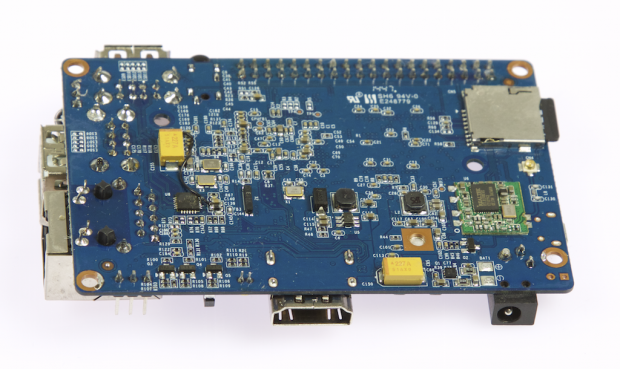 Banana Pi M2 von unten (Foto: Alexander Merz/Golem.de)