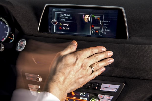 Gestensteuerung im 7er BMW (Bild: BMW)