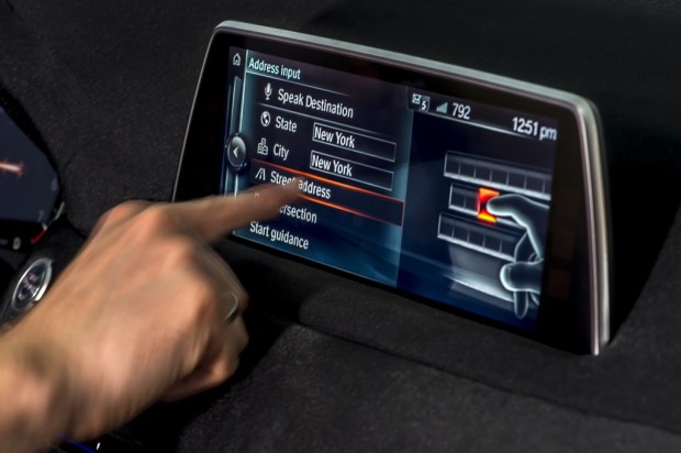 Gestensteuerung im 7er BMW (Bild: BMW)