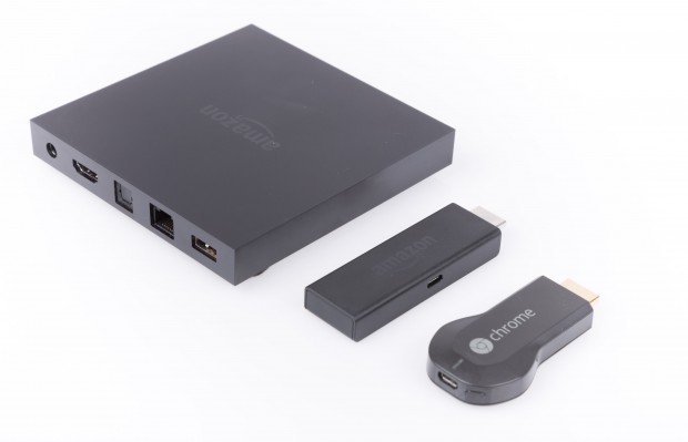 Fire TV neben Fire TV Stick und Googles Chromecast (Bild: Martin Wolf/Golem.de)