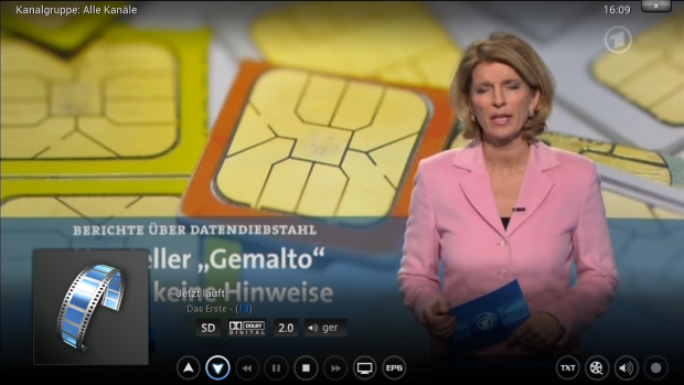 Im Vollbildmodus kann mit den Pfeiltasten durch die Sender gezappt werden oder eine überlagerte Senderliste aufgerufen werden.