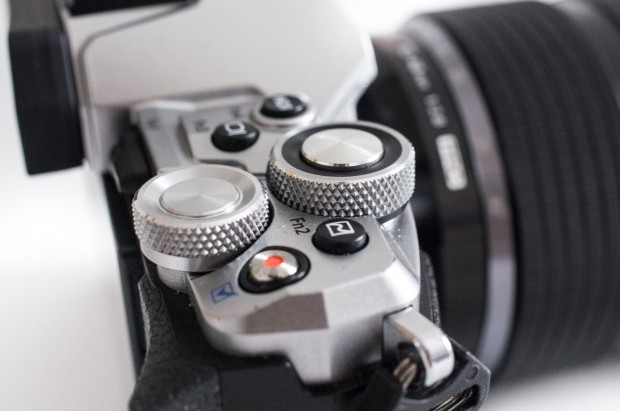 Olympus OM-D E-M5 Mark II (Bild: Andreas Donath)