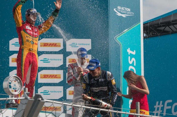 Di Grassi kam vor Jerome d'Ambrosio und S&eacute;bastien Buemi ins Ziel. Er wurde jedoch sp&auml;ter disqualifiziert. (Foto: Werner Pluta/Golem.de)