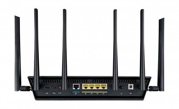 RT-AC3200: Asus' Stachel-Router funkt in drei Netzwerken parallel ...
