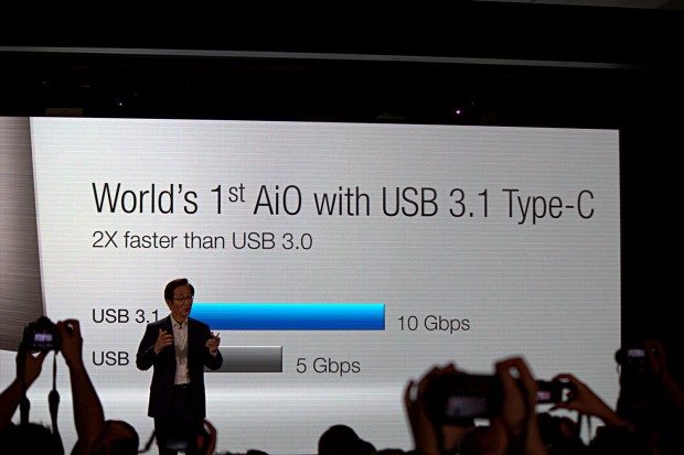 Asus stellt die Zen-All-in-One-PCs vor. (Bild: Tobias K&ouml;ltzsch/Golem.de)