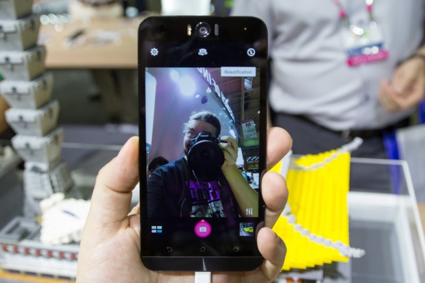 Die Bildqualit&auml;t der Selbstportr&auml;ts ist sehr gut. (Bild: Tobias K&ouml;ltzsch/Golem.de)