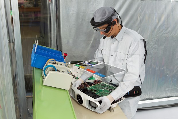 Epsons neue AR-Brille Moverio Pro BT-2000 (Bild: Epson)