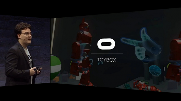 Palmer Luckey zeigt Oculus Touch (Screenshot: Golem.de)