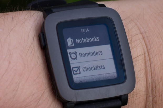 Pebble Time (Bild: Andreas Donath)