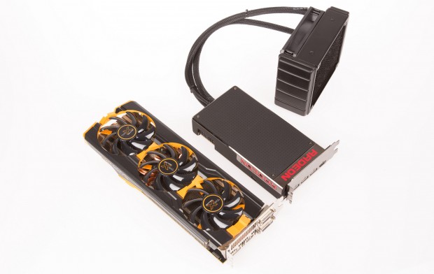 Fury X im Vergleich zu einer Sapphire R9 290X Tri-X (Foto: Martin Wolf/Golem.de)