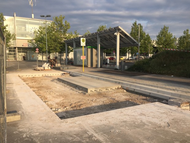 Die Induktionshaltestelle am Südkreuz im Mai 2015 (Foto: Andreas Sebayang/Golem.de)