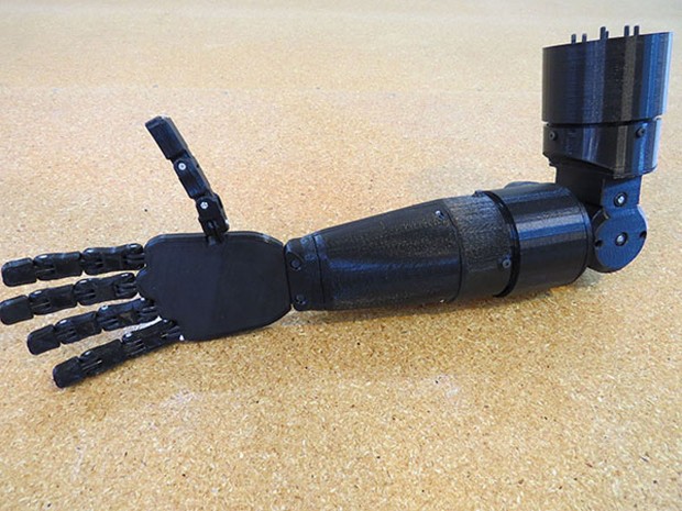 Eine solche robotische Prothese kostet wenige Hundert US-Dollar. (Foto: Unlimited Tomorrow)