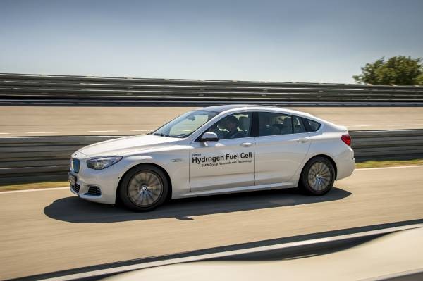 BMW 5er Gran Turismo mit Wasserstoffbrennstoffzelle (Bild: BMW)