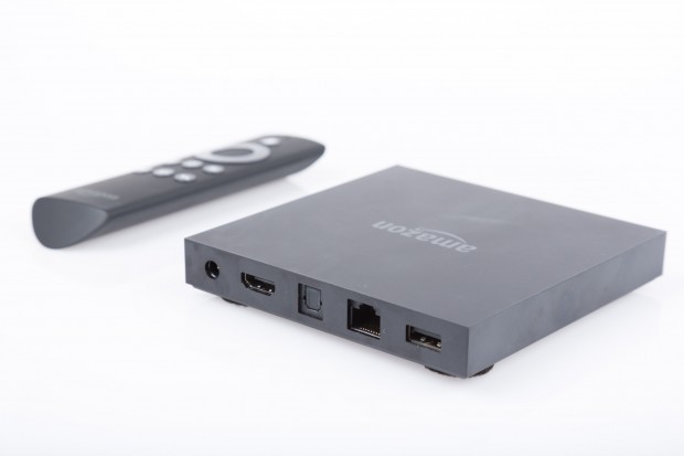 Die Streamingbox Fire TV hat eine HDMI-Buchse, einen Netzwerkanschluss, einen USB-Anschluss und einen digitalen Audioausgang. (Bild: Martin Wolf/Golem.de)