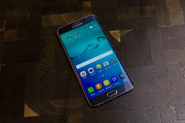 Das Display des Galaxy S6+ ist 5,7 Zoll groß - wie das des Galaxy Note 5. (Bild: Tobias Költzsch/Golem.de)