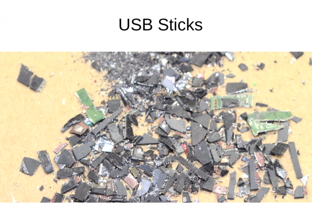 ... anschließend in höchstens 3 Millimeter große Stücke geschreddert werden. (Foto: Privacy International)