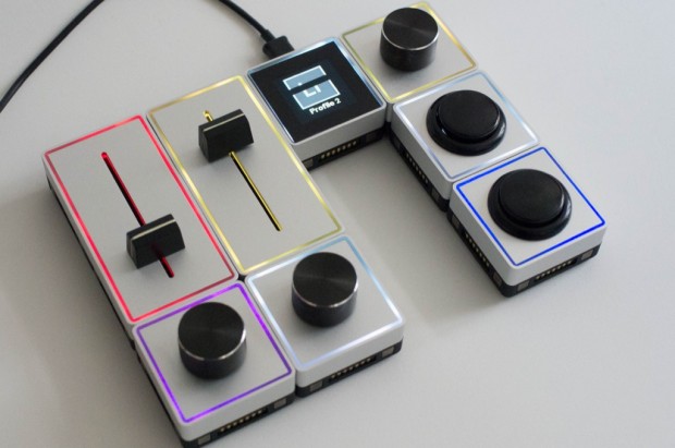 Palette Gear Expert Kit - die LED-Beleuchtung lässt sich anpassen. (Bild: Andreas Donath)