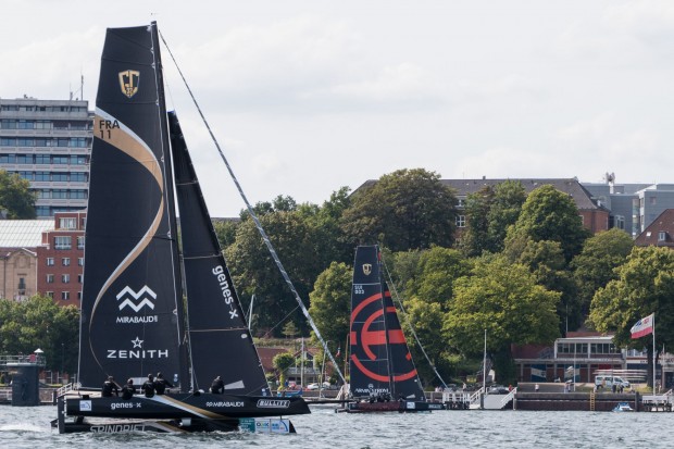 ... dann ging es in die nächste Wettfahrt - die Schweizer im Kampf mit Spindrift... (Foto: Werner Pluta/Golem.de)