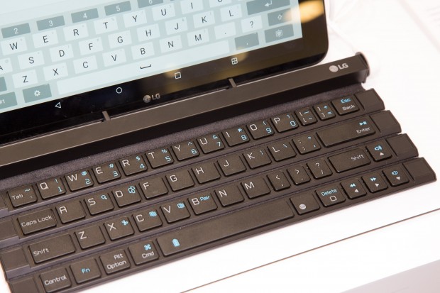 Ungewohnte Anordnung der Cursortasten auf dem Rolly Keyboard (Bild: Martin Wolf/Golem.de)