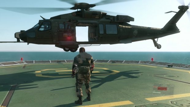 Per Helikopter gelangt Snake von Mother Base zu den Missionen. (Screenshot: Golem.de)