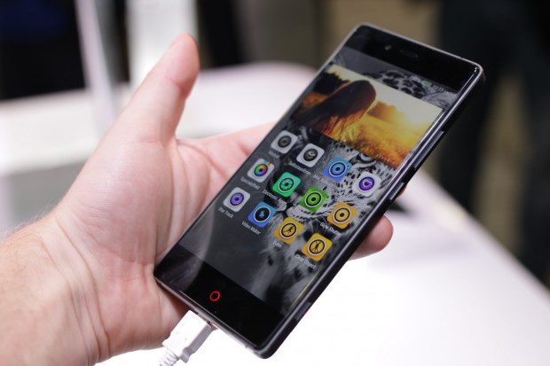 Das Nubia Z9 von ZTE (Bild: Michael Wieczorek/Golem.de)