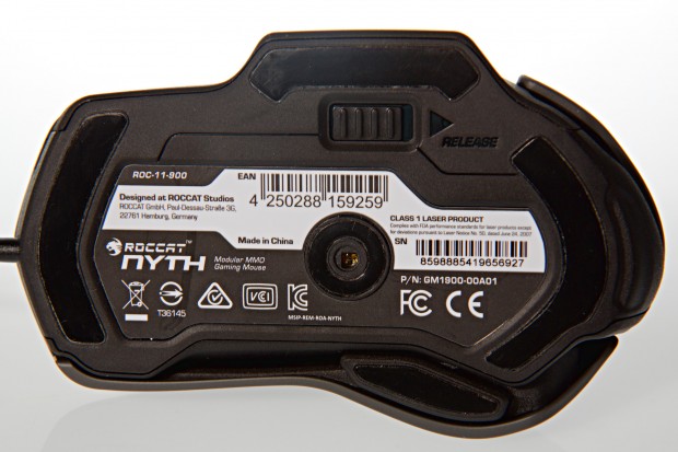 Die Nyth gleitet auf Teflon-Füßchen. (Bild: André Schume/Golem.de)