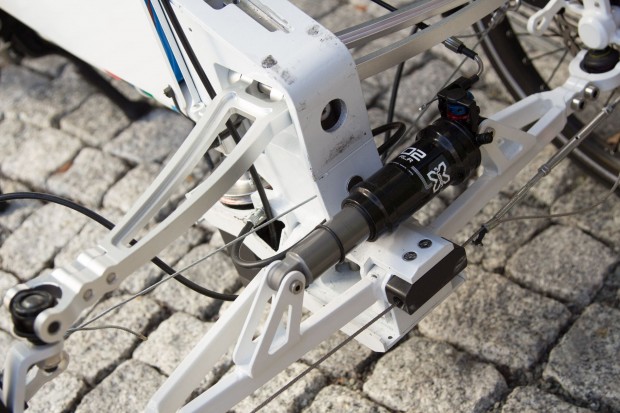 Die Hardware steuert die Lenkung und den Antrieb. (Foto: Martin Wolf/Golem.de)