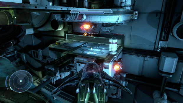 Mit dem Banshee-Gleiter sausen wir durch eine Raumstation. (Bild: Screenshot Golem.de)