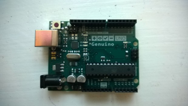 Dazu geh&ouml;ren sowohl der Arduino Uno ... (Foto: Alexander Merz/Golem.de)