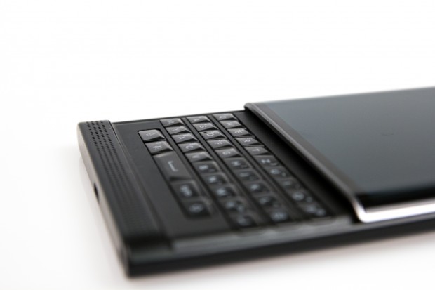 Die Tasten haben die von anderen Blackberry-Ger&auml;ten mit Tastatur gewohnte Form. (Bild: Tobias K&ouml;ltzsch/Golem.de)