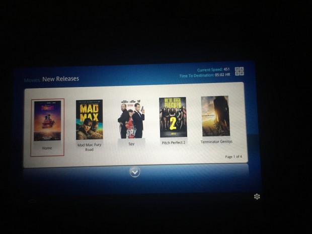Durch das Filmprogramm kommt der Fluggast ohne Wartezeiten ... (Screenshot: Andreas Sebayang/Golem.de)