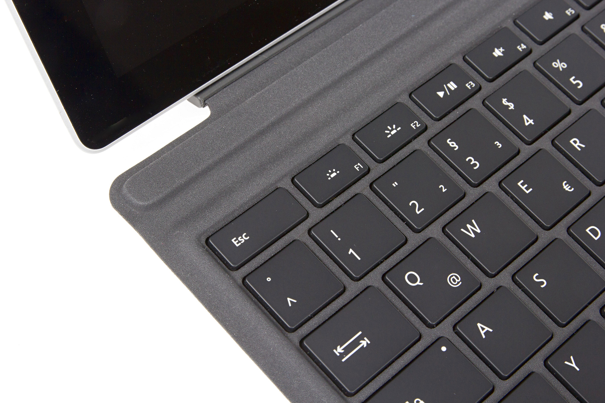 Mehr Leistung dank neuer Kühlung - Microsofts Surface Pro 4 im Test ...