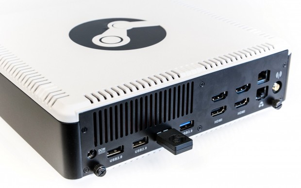 Die Rückseite ist mit Gigabit-Ethernet, USB 3.0 und HDMI 2.0 bestückt. (Foto: Martin Wolf/Golem.de)