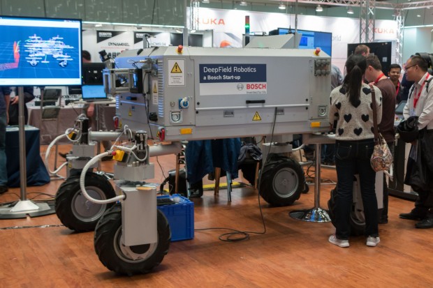 Der Landwirtschaftsroboter Bonirob von Deepfield Robotics (Foto: Werner Pluta/Golem.de)