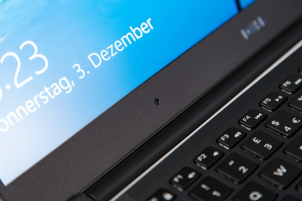 Die Kamera sitzt unter dem Panel. (Bild: Martin Wolf/Golem.de)