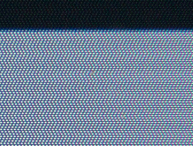 Das IPS-Panel zeigt eine RGB-Matrix und 3.840 x 2.160 Pixel. (Foto: Martin Wolf/Golem.de)