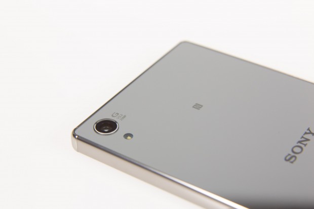 Die Kamera des Xperia Z5 Premium hat 23 Megapixel, leidet aber an den gleichen verwaschenen Details wie vorige Sony-Smartphones. (Bild: Martin Wolf/Golem.de)