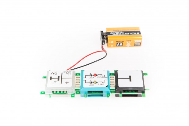 Damit können sehr einfache Konstruktionen zusammengesteckt werden, .... (Foto: Martin Wolf/Golem.de)