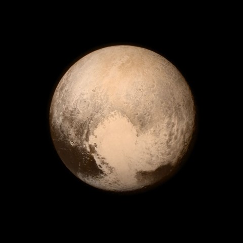 Die Sonde New Horizons flog am Pluto vorbei. Schon bei der Annäherung fotografierte sie den Zwergplaneten ... (Bild: Nasa/APL/SWRI) 