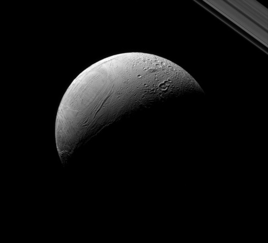 Die Sonde Cassini schickte Aufnahmen aus dem System des Planeten Saturn: vom Mond Enceladus allein ... (Bild: Nasa/JPL-Caltech/Space Science Institute)