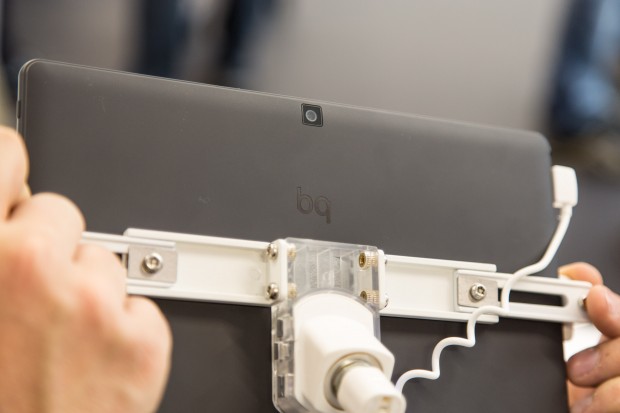 Das Tablet ist von der Hardware her im Mittelklasse-Bereich angesiedelt. (Bild: Martin Wolf/Golem.de)