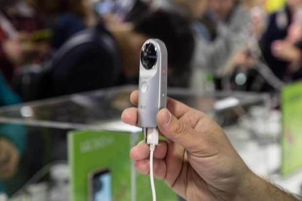 Die 360-Grad-Kamera 360 Cam (Bild: Martin Wolf/Golem.de)