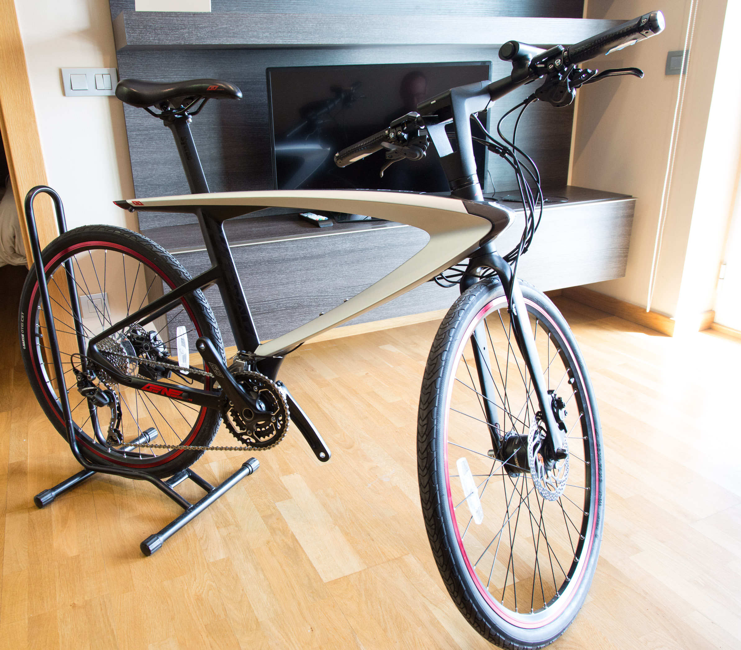 Smart Bike im Hands on CarbonRahmen und AndroidKonsole