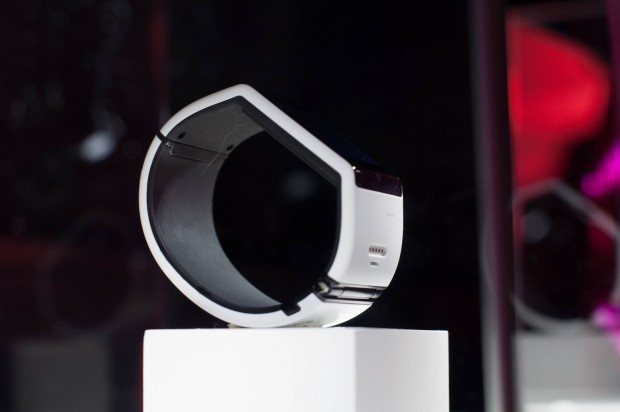 Der Akku kann abgenommen werden. (Foto: Andreas Sebayang/Golem.de)