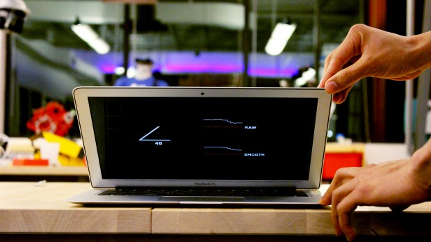 Bei Notebooks kann Sweepsense durch die Modulation der Ultraschallfrequenz ... 