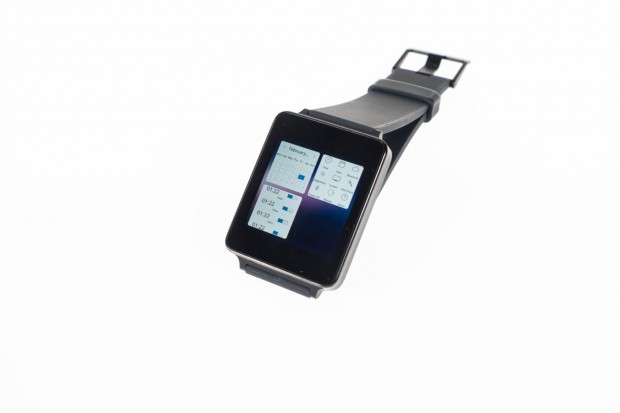 Auf zwei Reihen k&ouml;nnen insgesamt vier Anwendungen gleichzeitig dargestellt werden, danach wird gescrollt. (Bild: Tobias K&ouml;ltzsch/Golem.de)