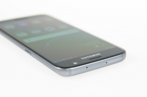 Vom Design her sind die neuen Galaxy-Modelle den Vorg&auml;ngern sehr &auml;hnlich. (Bild: Martin Wolf/Golem.de)